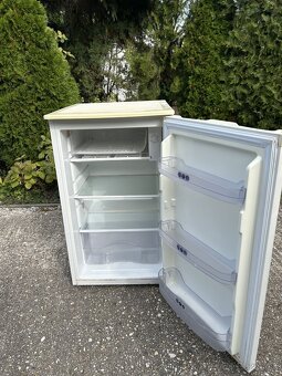 Predám chladničku Whirlpool A-class, typ RE-128, objem 118 l - 3