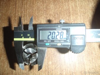 Nová kleština UAG 12 průměr 8mm - 3