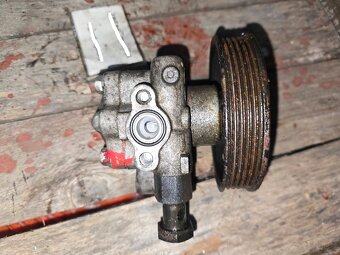 Servočerpadlo Kia Rio II - 3