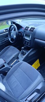 Predám Volkswagen golf 5. 2.0tdi - 3