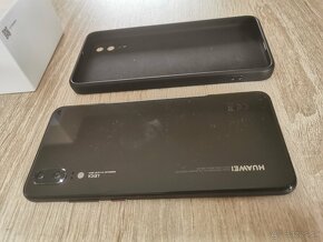 Huawei p20 cierny na dve sim karty za 60€ - 3