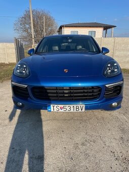 Porsche Cayenne - 3