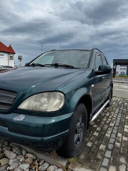 Predam Mercedes-Benz - 3