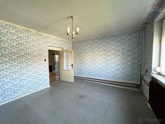 Novinka - rodinný dom s veľkým rovinatým pozemkom 1370 m2 - - 3