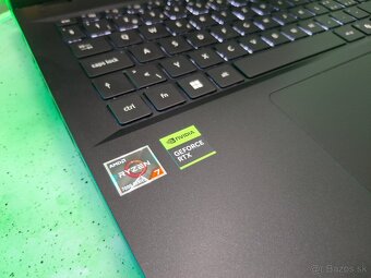Acer® Nitro 16 / Ryzen 7 / RTX 4060 / 32GB / 1TB / 165Hz - 3