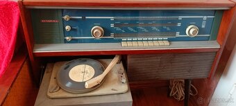 Starožitné rádio s gramofónom Belarus - 3