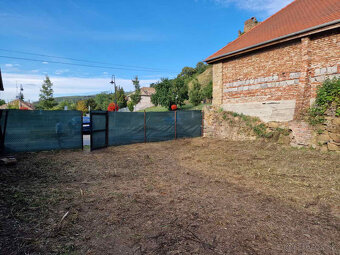 Investičný pozemok v blízkosti hradu FIĽAKOVO - 3