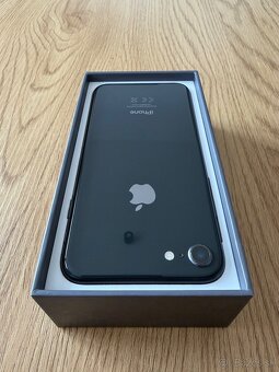iPhone 8 64GB - 3