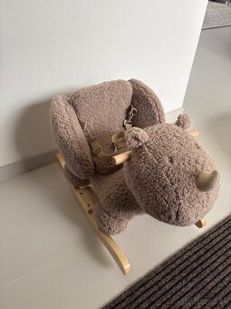 NATTOU Hojdacka plysovy nosorozec - 3