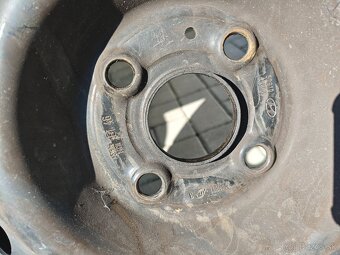 Disky 4x100 pneumatiky 175/70 R14 - 3