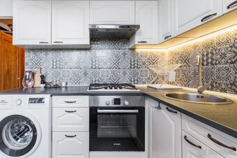 Predám 1 IZBOVÝ BYT, 42m2, LOGGIA, KOŠICE, STARÉ MESTO - 3