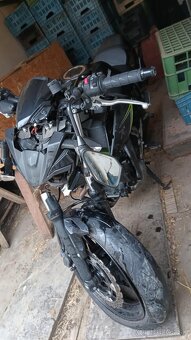Predám Kawasaki z650 na náhradné diely - 3
