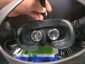 Oculus Quest 250e - 3