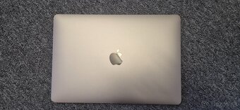 MacBook Air 13″ (2018) – Space Grey | 8 GB RAM | 250 GB SSD - 3