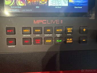 Akai MPC LIVE 2 - 3