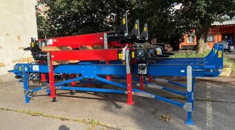 Podávaci stoly pro štípací automaty - 3