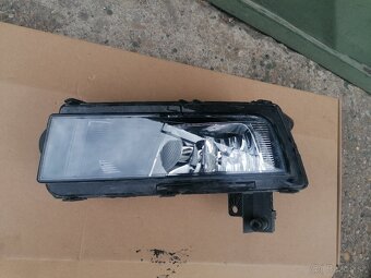 VOLKSWAGEN TOURAN 2020 LAVE SVETLO - 3