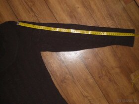 Hnedý pulóver so vzorom L/XL super stav - 3