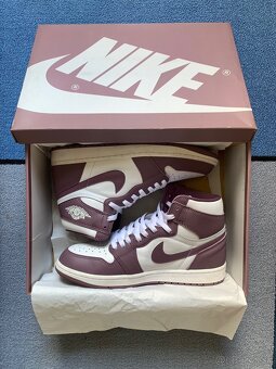 Nike Air Jordan 1 Retro High OG "Mauve" - 3