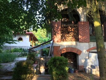 Murovaná chata, klenbová pivnica, letná kuchyňa - 3