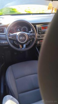 Kia carens - 3