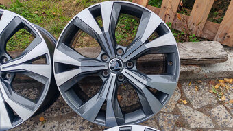 5x112 R18 --- ŠKODA KAROQ (SEAT ATECA) - 3