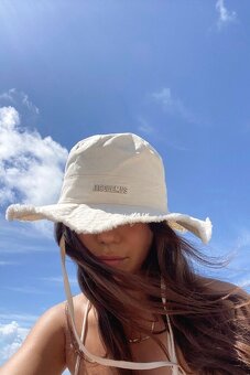 JACQUEMUS klobúk - biely / čierny - 3