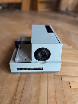 diaprojektor Aspectomat J24B od spoločnosti Pentacon - 3