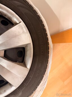 Predám zimne pneumatiky 185/60 r15 Nokian 5x100 - 3