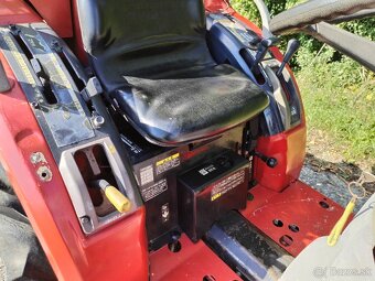 Mitsubishi MT 220 - 3