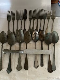 Vydličky a lyzice 20 kusov retro cena spolu 12€ - 3