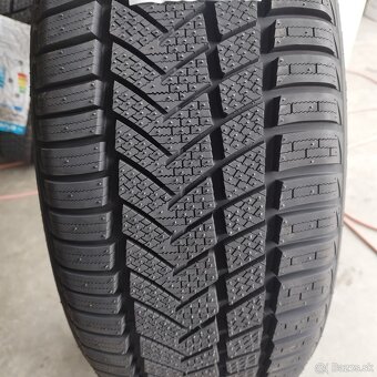 Zimné pneumatiky 235/55 R17 - 3