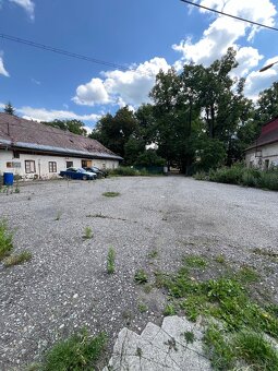 Prenájom – parkovanie v historickom areáli - 3