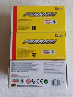 1:43 Kov. modely Ferrari 3ks za 10e - 3