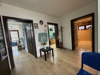 Prenájom kancelárske priestory, centrum mesta, 211 m2, parko - 3