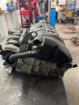 Predám hlavu valcov Peugeot 1.6 88 kW - 3