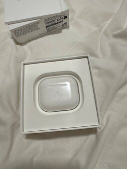 AirPods generácia 3 (MagSafe Chargnig Case) - 3
