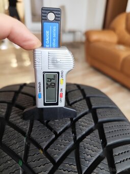 Predám 235/45 R18 98V Matador MP93 Nordicca XL - zimné pneu - 3
