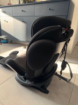 Predam Autosedačku CHICCO od 0-36kg (isofix) - 3