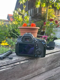 Canon EOS 70D + SIGMA 17-50mm f/2.8 EX DC OS HSM - 3