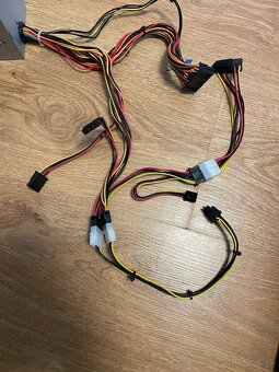 Predám zdroj ATX Modecom 400w - 3