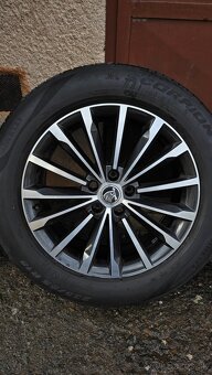ŠKODA Trinity elektróny R18 - 3
