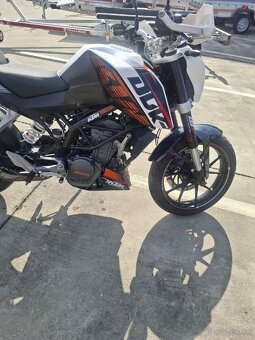 Motorka KTM 125 DUKE - 3