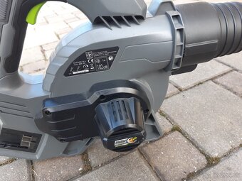 LUX-TOOLS Aku vysávač a fúkač lístia A-LS-2x20 - 3