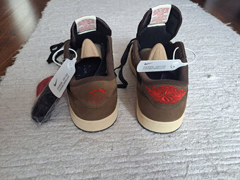 Predám tenisky Nike Air Jordan 1 travis scott - 3