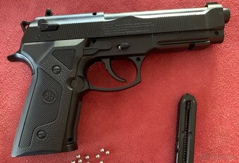 Beretta co2 umarex - 3