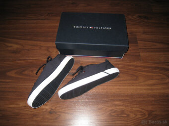 Tommy Hilfiger tenisky, č. 37, nenosené - 3