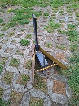 Riadkovaci/osypavaci pluh - 3