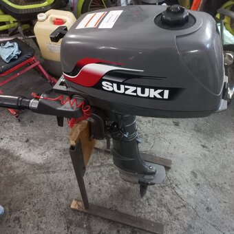 Lodny benzinovy motor 2Takt suzuki DT4,kratka noha - 3