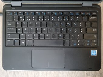 ▼DELL Latitude 3190 2-in-1 - 11,6" / TOUCH / 8GB / SSD / ZÁ - 3